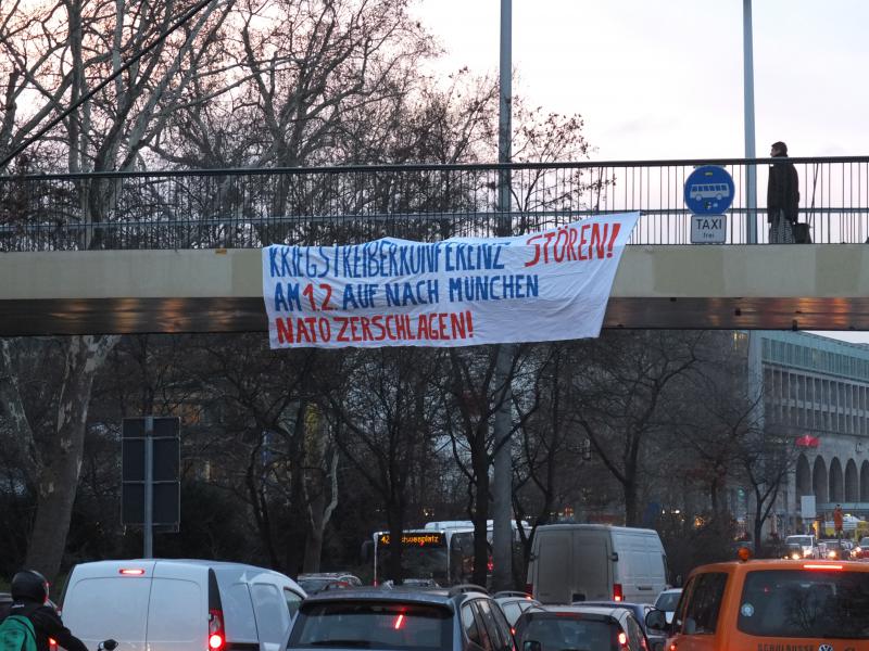 Transpi 2 gegen die NATO Sicherheitskonferenz am Samstag in München