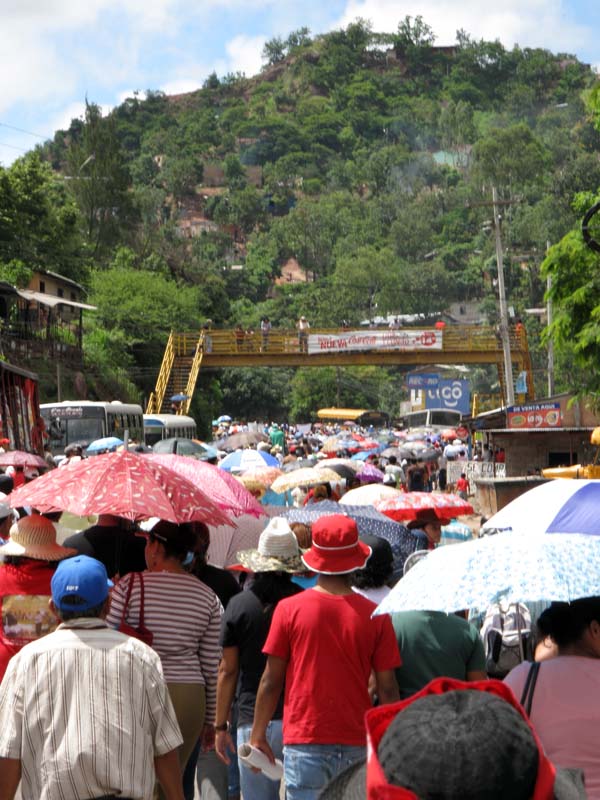 http://chiapas.indymedia.org/honduras/ - 10.07.2009