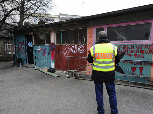 Razzia in der Gartenstraße.