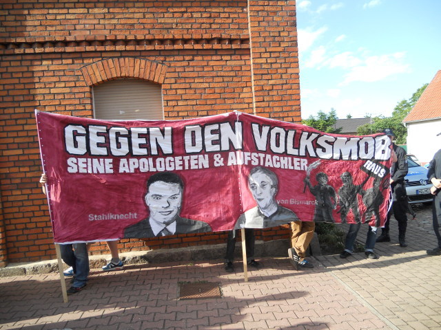 Gegen den Volksmob