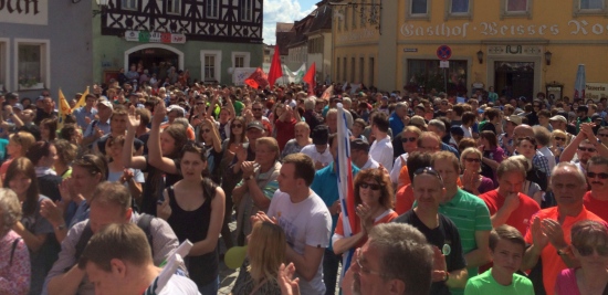 2000 Gegendemonstranten in Scheinfeld