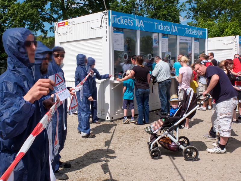 Kein Durchgang zur Waffenmesse