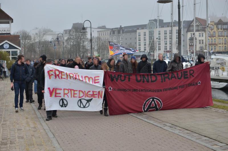 Bracheneröffnung Luftschlossräumungs-Jahrestag - 2