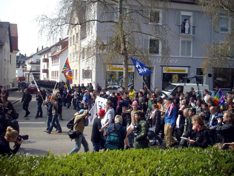 10 x (Demo + Presse) = Polizei