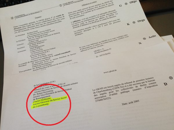 Beste Verbindungen zum Bundesnachrichtendienst. Hoffmann gilt als ein Gründungsmitglied des "Gesprächskreis Nachrichtendienste in Deutschland e. V."