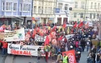 Nach dem Protestmarsch der Burschenschafter fand am Samstagnachmittag die Gegendemonstration mit rund 1300 Teilnehmern statt. Beide Aktionen verliefen weitgehend ohne Zwischenfälle.