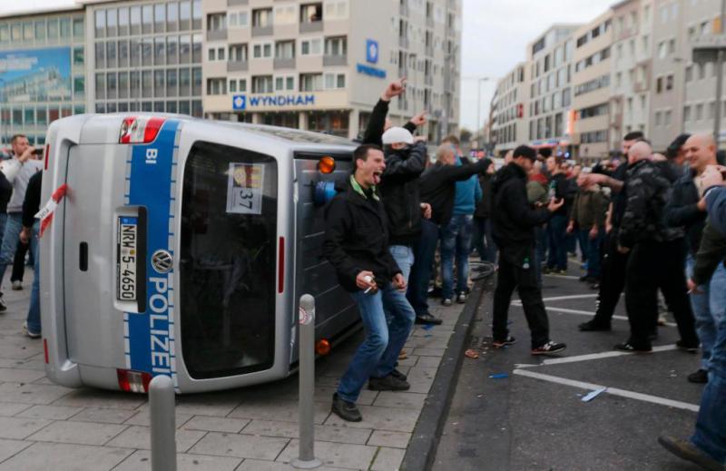 Mut zur Hässlichkeit – Orks in Köln