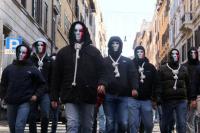 CasaPound Italia, 14.12.2013 - Aktion am Sitz der EU-Komission in Rom.