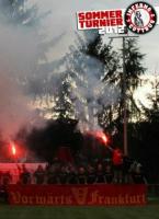 FCV-Hooligans mit Transpi und Pyrotechnik beim Sommerturnier der neonazistischen Fangruppierung Inferno Cottbus Ende Juli. (Faksimile von der facebook-Seite von Inferno Cottbus) FCV-Hooligans mit Transpi und Pyrotechnik beim Sommerturnier der neonazistischen Fangruppierung Inferno Cottbus Ende Juli. (Faksimile von der facebook-Seite von Inferno Cottbus)
