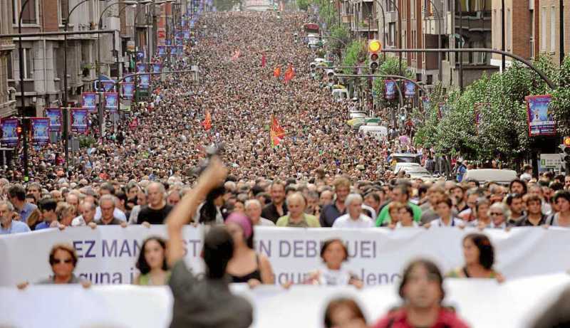 Demo gegen Verbote am 2. Oktober 2010 in Bilbao Demo gegen Verbote am 2. Oktober 2010 in Bilbao