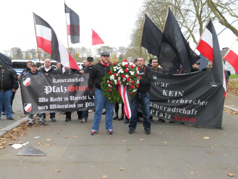 Kaiserslautern: Bilder der Nazis beim "Heldengedenken" 7