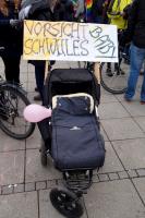 24. vorsicht, schwules baby