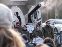 Antimilitaristische Bildungsstreikdemo am 23. Januar 2010 in Freiburg