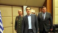 syriza chef alexis tsipras vereint mit griechischen militaers