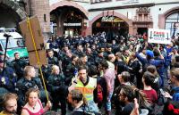 Die Demo der Piusbrüder gegen Abtreibung in Freiburg sorgte für Gegenprotest.