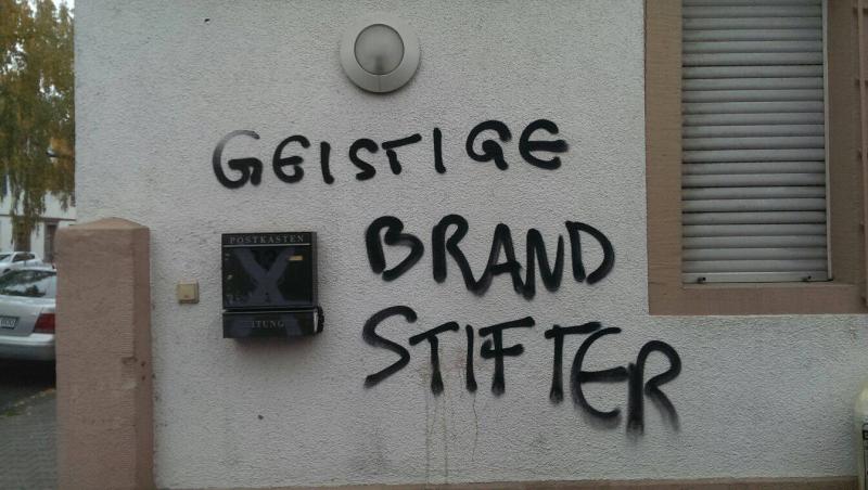 Mainz: Graffiti gegen Germania Halle zu Mainz