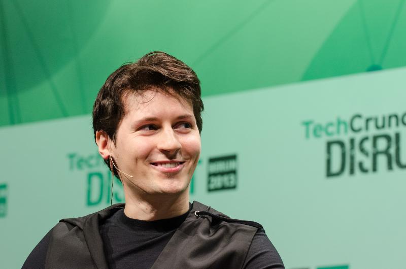 Der russische Telegram-Gründer Pavel Durov spricht auf einer Berliner Tech-Konferenz. Bild: Tech Crunch, FlickR | Lizenz: CC BY 2.0