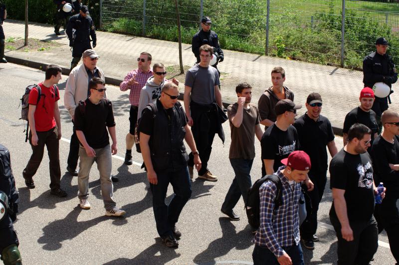 Nazis am 1. Mai 2012 in Speyer - 31