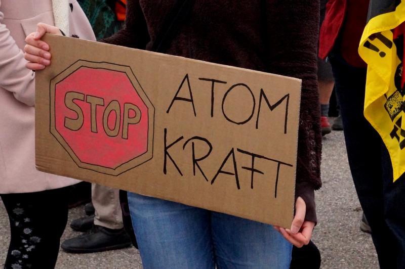 17. stop atomkraft