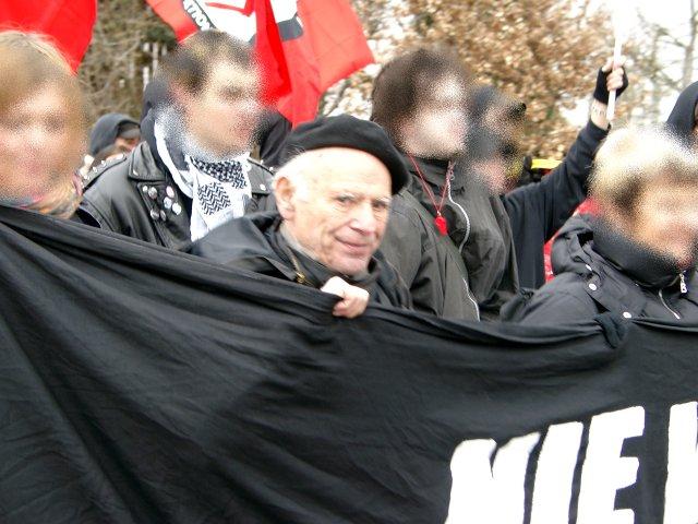 Peter Gingold auf der Antifademo in Hohenberg 2005