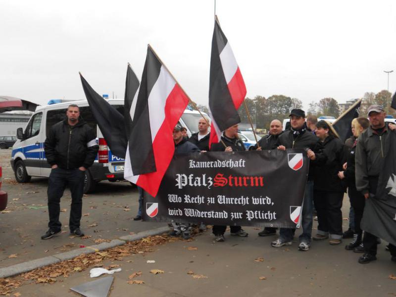 Kaiserslautern: Bilder der Nazis beim "Heldengedenken" 5