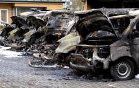 Auf dem Parkplatz einer unbesetzten Polizeistation in Schwachhausen sind der Nacht zum Dienstag sechs Streifenwagen abgebrannt.  