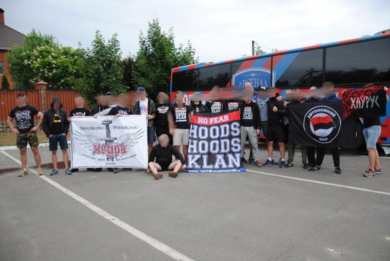 Xeyra (Minsk), Hoods Hoods Klan (Kyiv), Volny Xaurus und Avotonmnyj Otpir (beides Ethnoanarchisten)